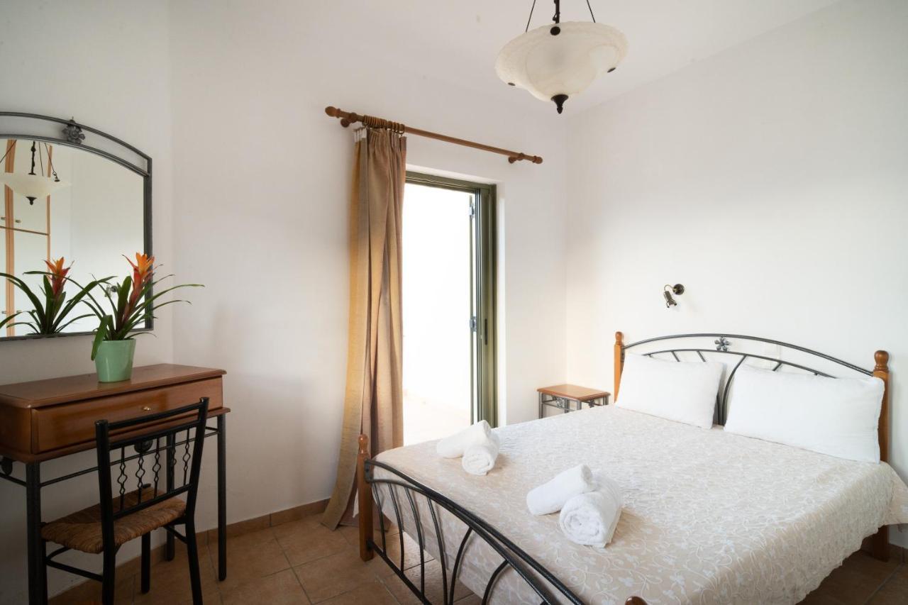 Villa Luisa Exclusive Residences Monemvasia Bagian luar foto