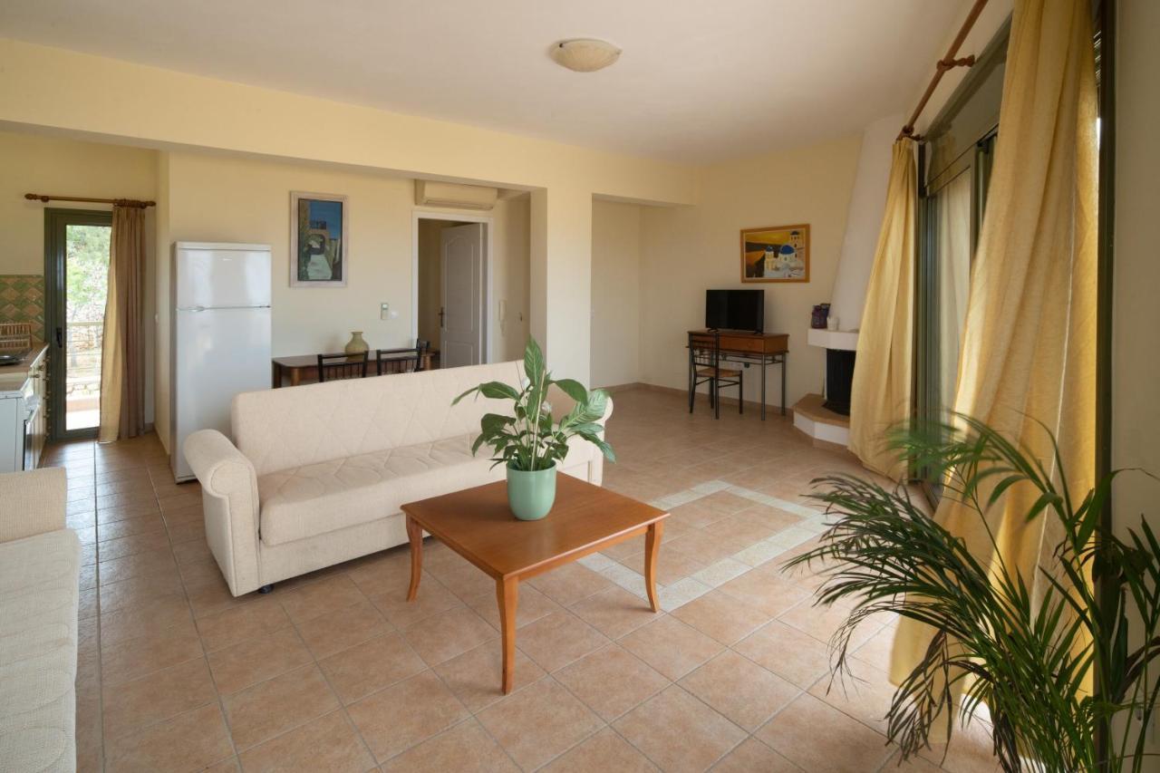 Villa Luisa Exclusive Residences Monemvasia Bagian luar foto